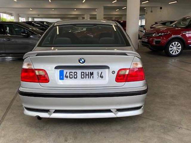 BMW BMW Série 3 Série 3 (E46) Berline 318i 1.9 i 118cv